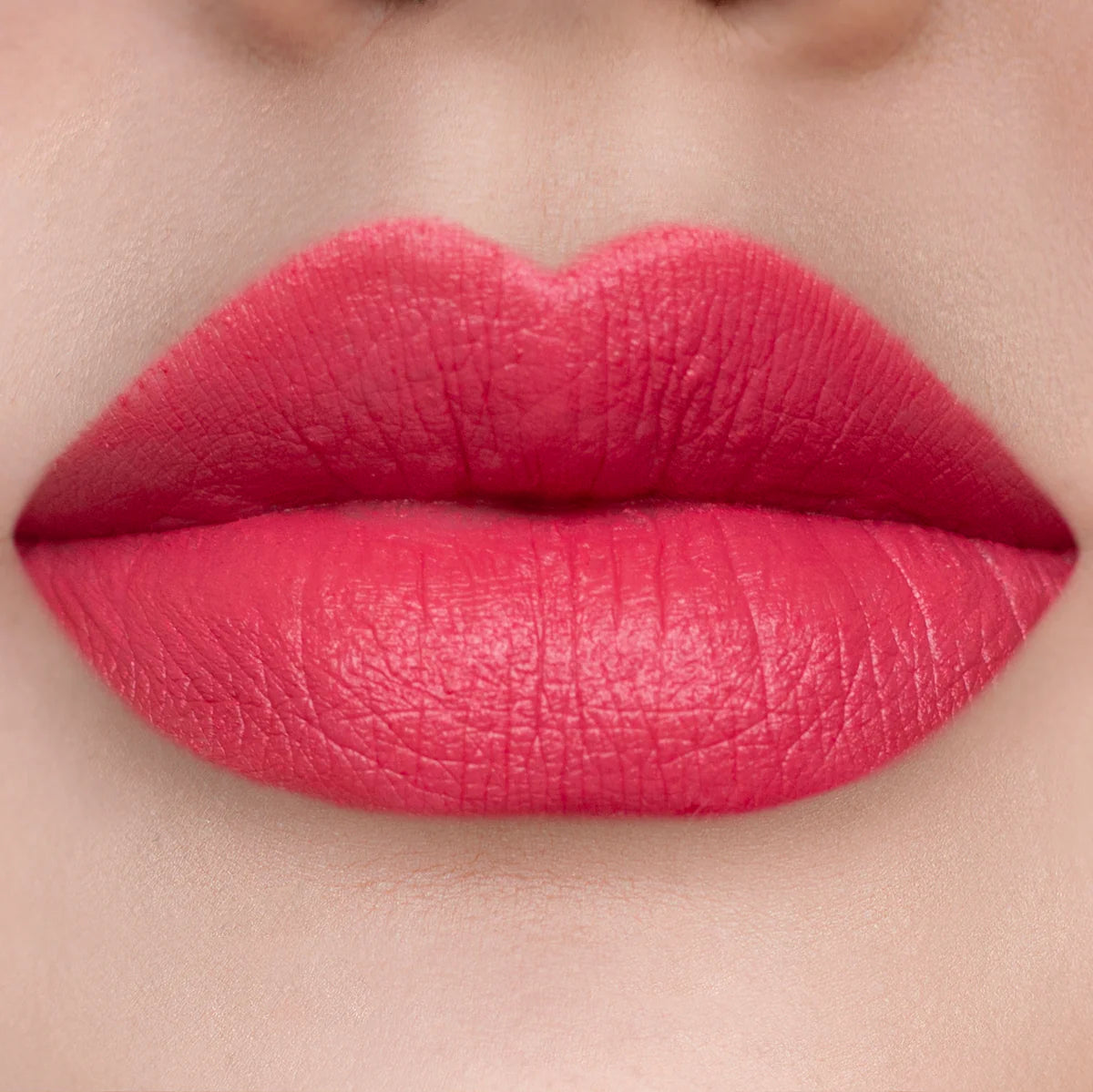 LUNA CHERRY OPAL LIPSTICK